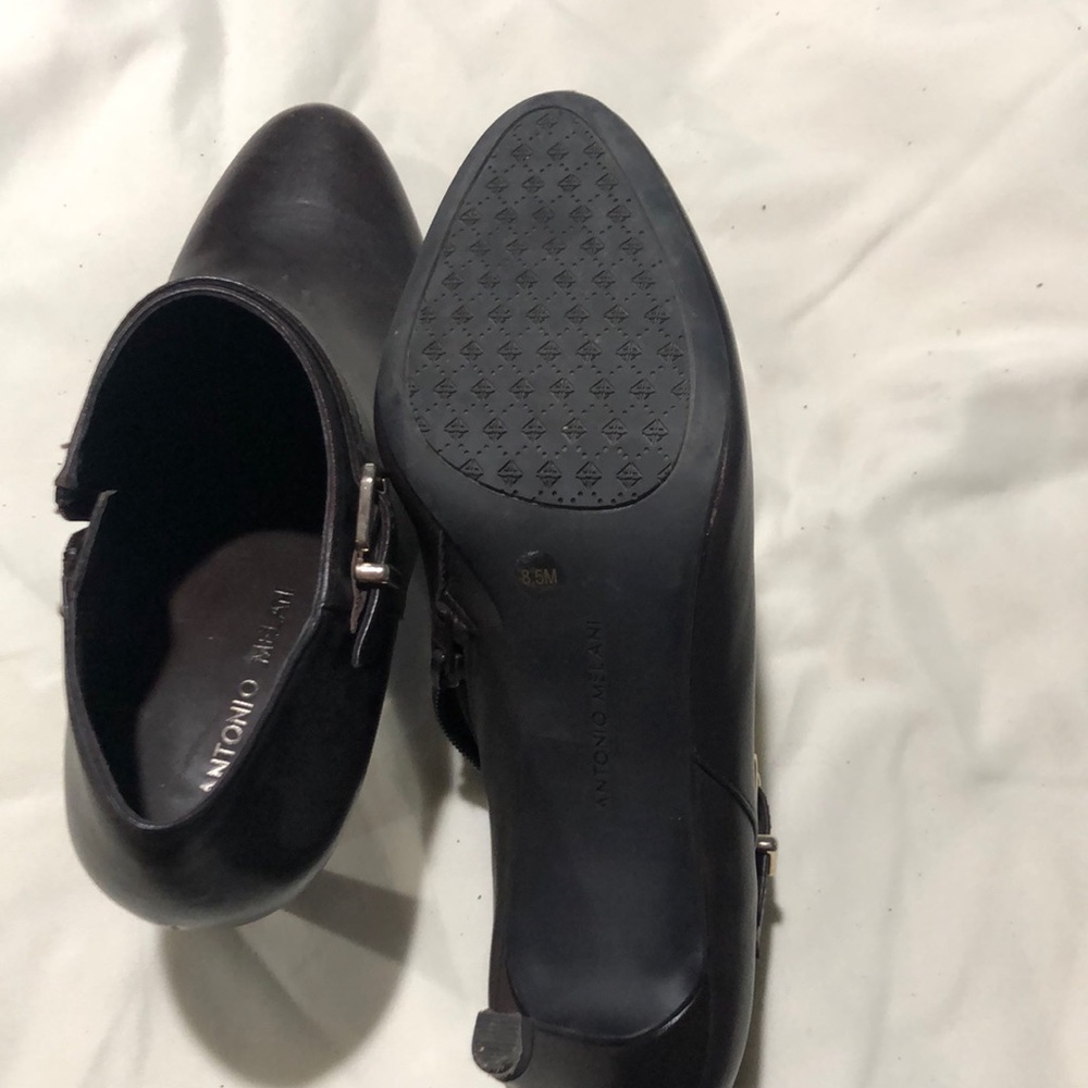 Shoes - Picture 2 of 2
